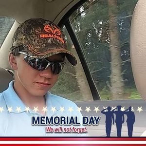 Meet your Posher, Chriss